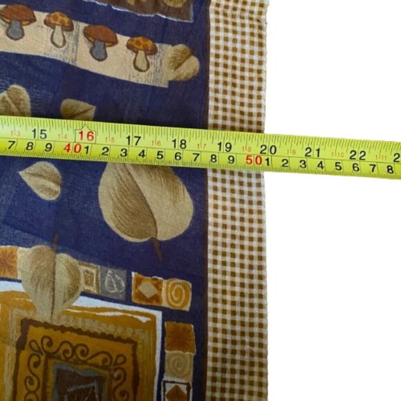 Whimsical vintage mushroom and forest square scarf - Picture 11 of 12